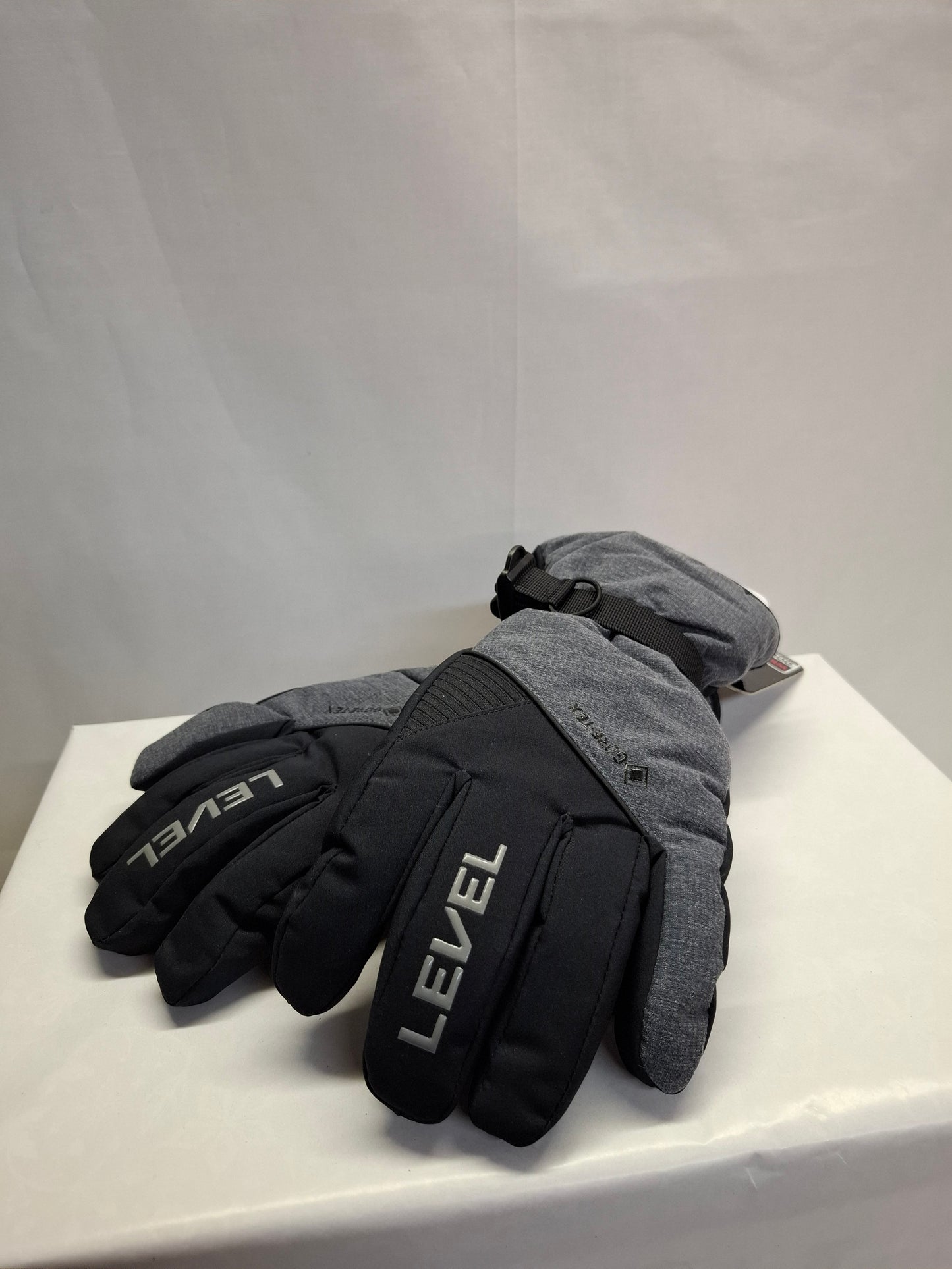 Glove Trouper