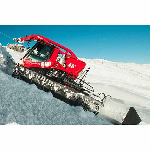 Pistenbully 600 m. Winde 1:43