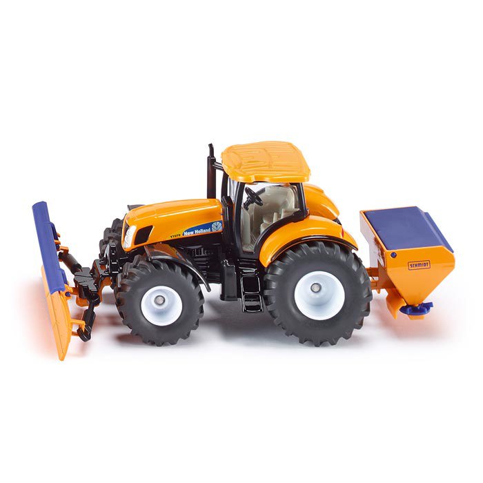 Traktor mit Räumschild und Streuer